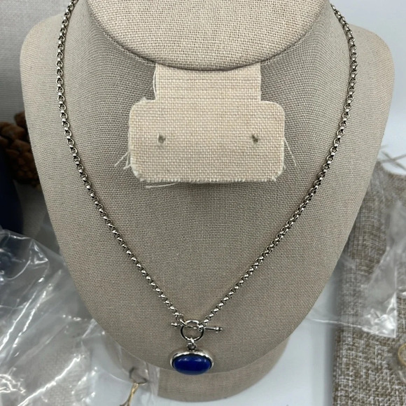 💙Vintage Lapis Lazuli Necklace - Sterling Silver, Deep Blue Gemstone ✨ - Picture 5 of 10